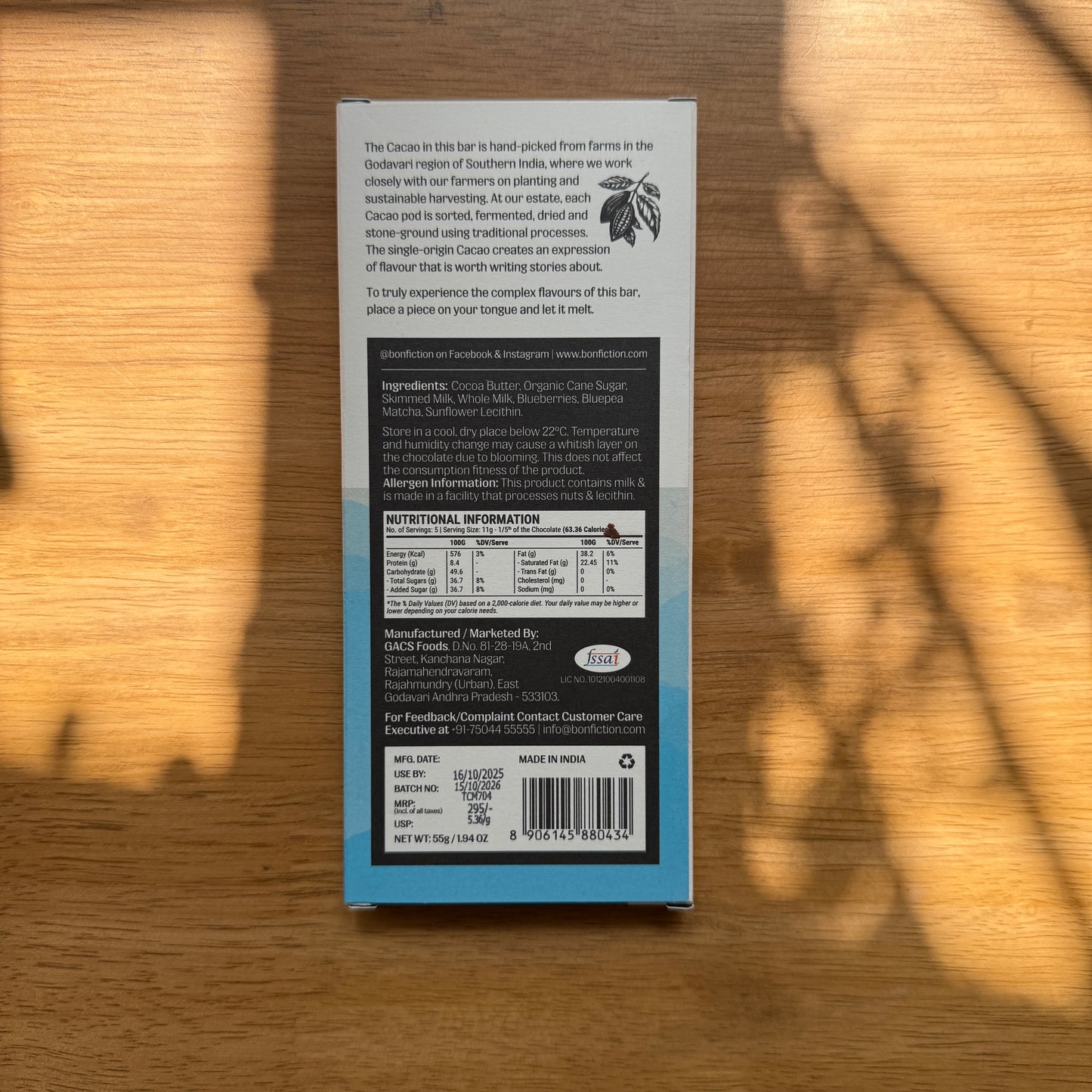 Bon Fiction 35.2% White Chocolate with Blue Pea Tea and Blueberries